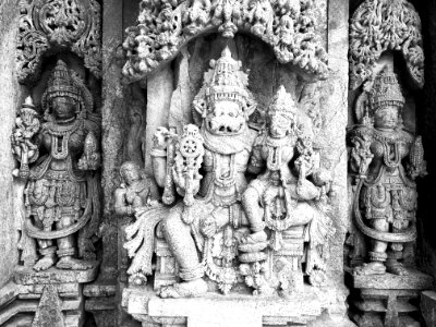 Sculptures at the Kesava Temple, Somnathpur 44 photo