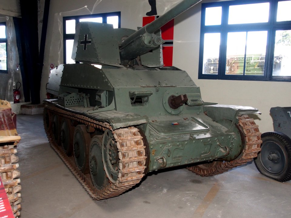 SdKfz 139 Panzerjäger 38(t) für 7,62cm PaK 36(r) Marder III in the Musée des Blindés, France, pic-1