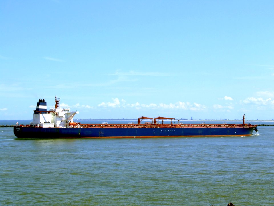 Seaprince p8 approaching Port of Rotterdam, Holland 08-Jul-2007