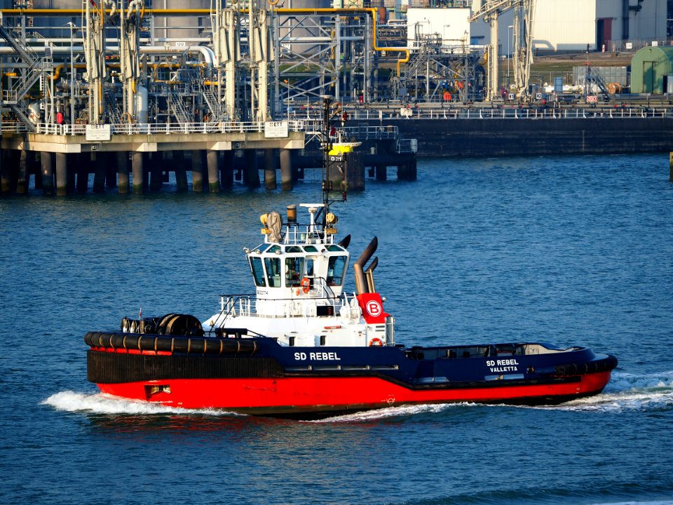 SD Rebel (tugboat, 2012) in Rotterdam, Calandkanaal