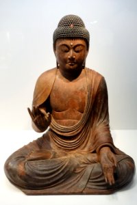 Seated Amida Nyorai (Amitabha), Kamakura period, 12th-13th century, wood with gold leaf and inlaid crystal eyes - Tokyo National Museum - DSC05345