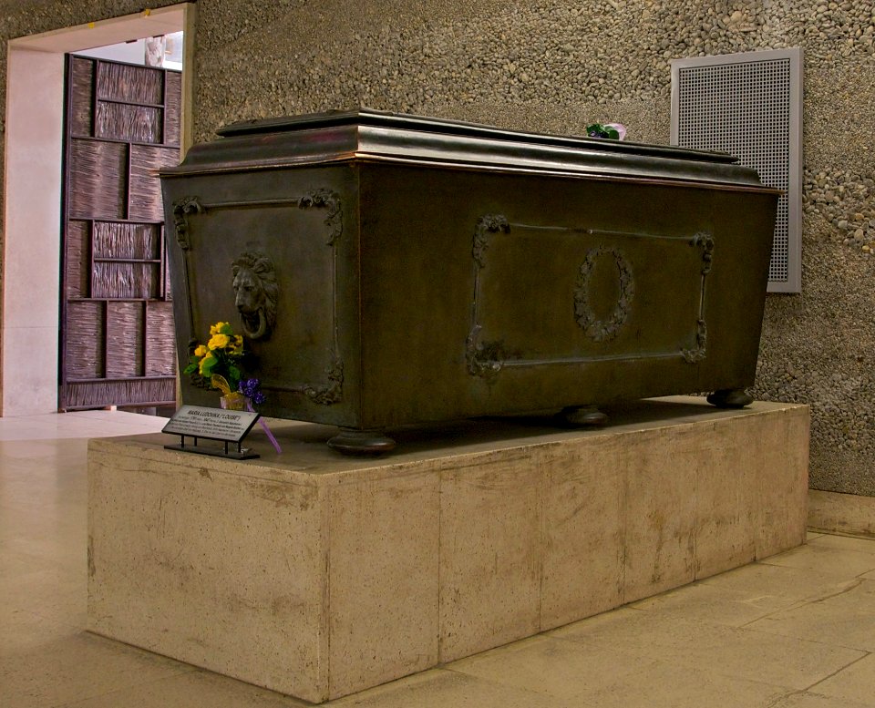 Sarcophage Impératrice Marie-Louise Kapuzinergruft Vienne tondu