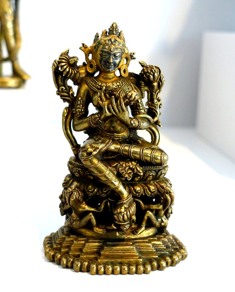 Seated Boddhisattva Mahasri Tara, Tibet, probably 13th century AD, brass, silver wash, blue pigment - Arthur M. Sackler Museum, Harvard University - DSC00850