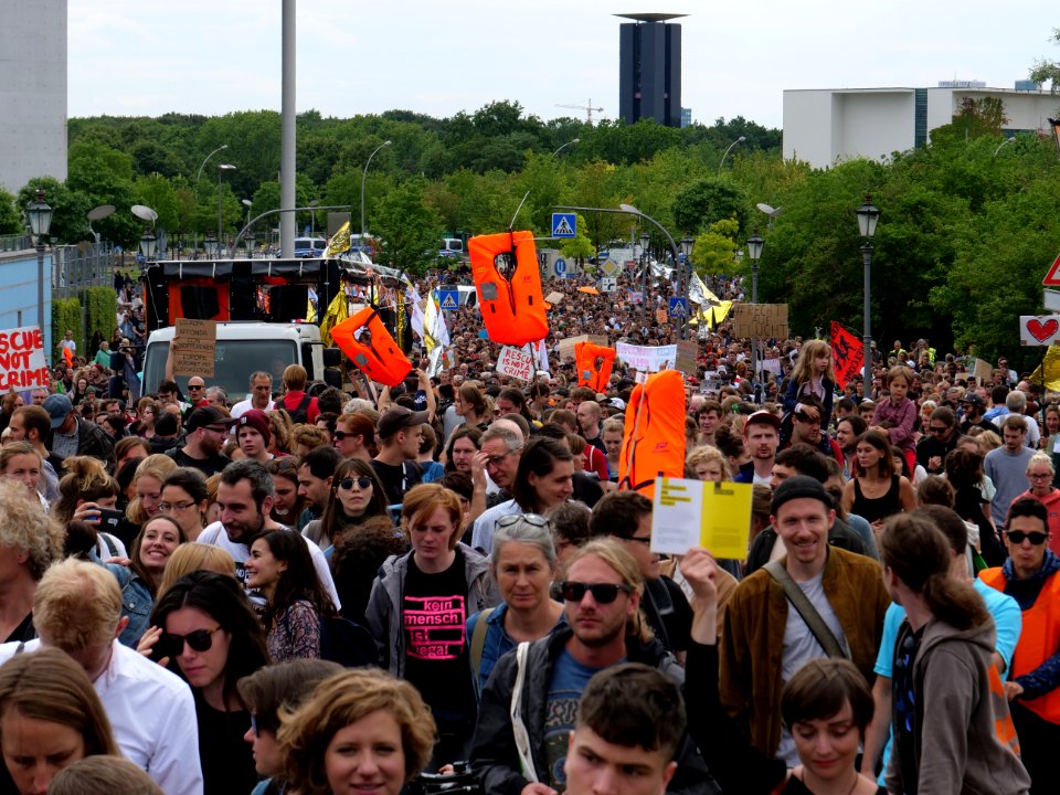 Seebrücke demonstration Berlin 06-07-2019 14