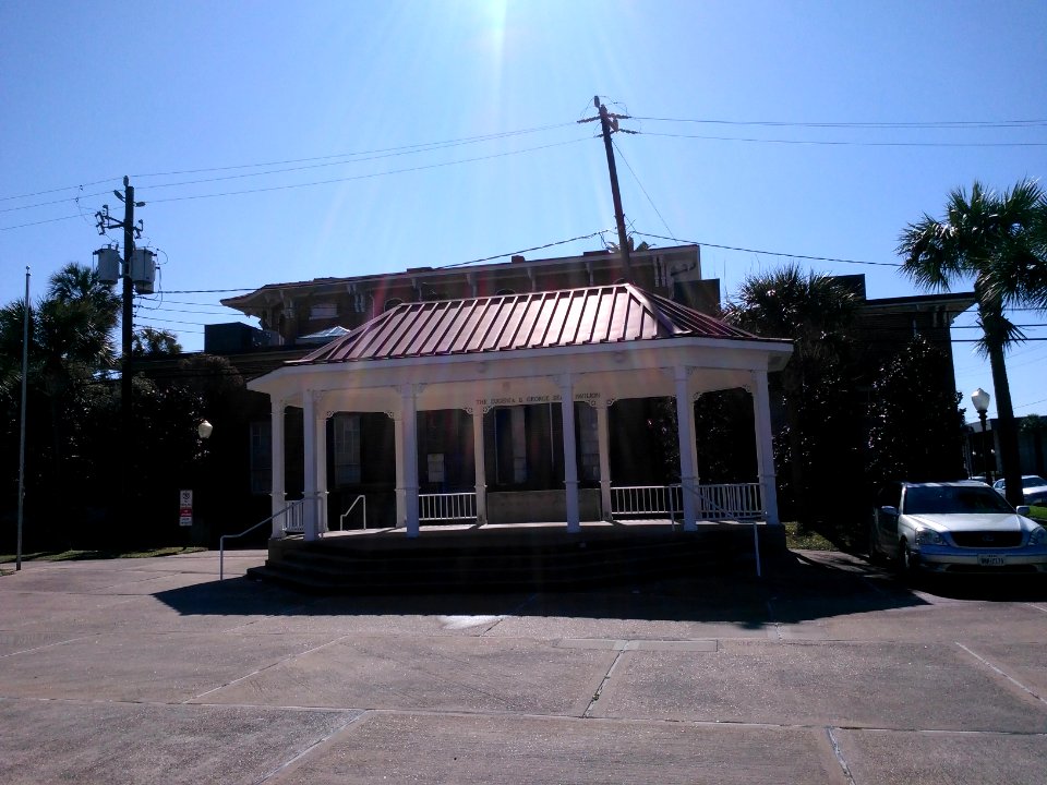SealyEugeniaGeorgepavilionGalveston