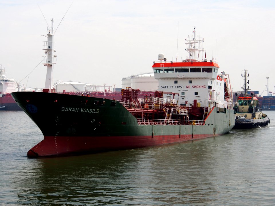 Sarah Wonsild - IMO 9010943, Boudewijnsluis, Port of Antwerp pic2