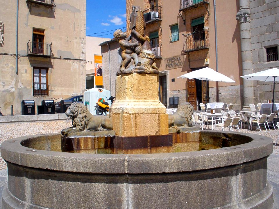 Segovia - Plaza de San Martín 2