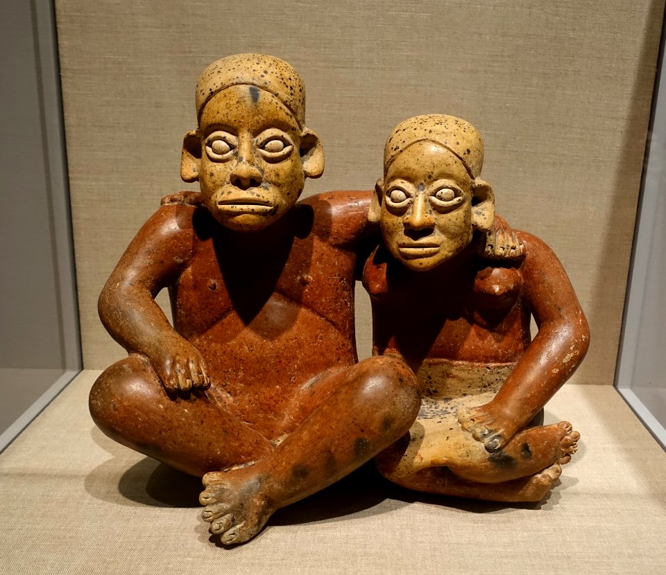 Seated man and woman, Jalisco state, Late Formative period, c. 100 BC to 200 AD, ceramic, Ameca Gray type - Dallas Museum of Art - DSC04604