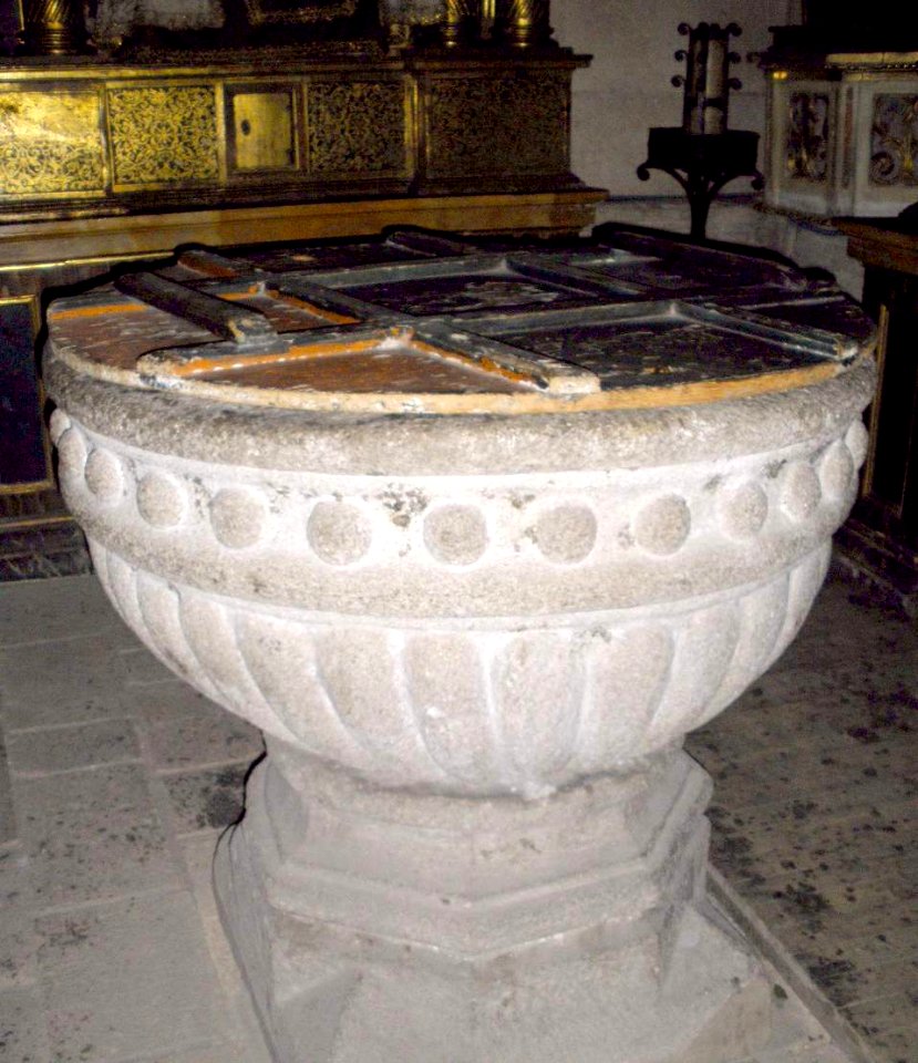 Segovia - Iglesia de San Millán, interior 15