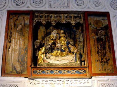 Segovia - Monasterio de San Antonio el Real, interior del claustro 08