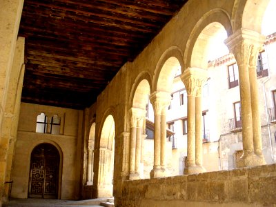 Segovia - Iglesia de La Santísima Trinidad 24b