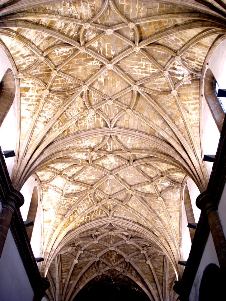 Segovia - Iglesia de San Miguel 27