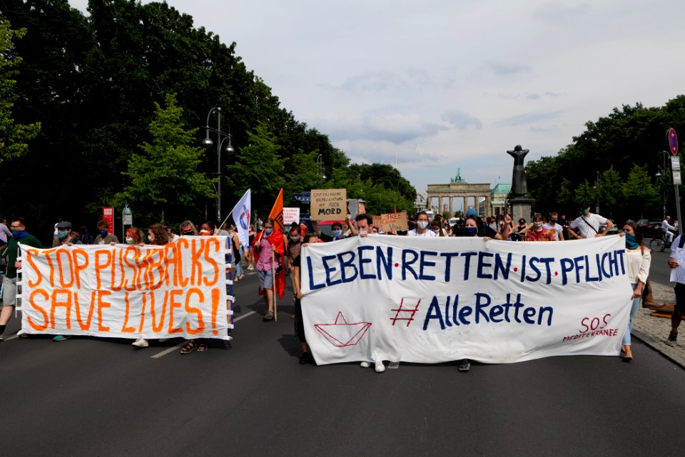 Seebrücke demonstration Berlin 2020-07-25 59