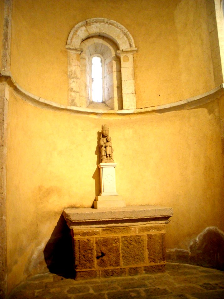 Segovia - Iglesia de la Vera Cruz, interior 03