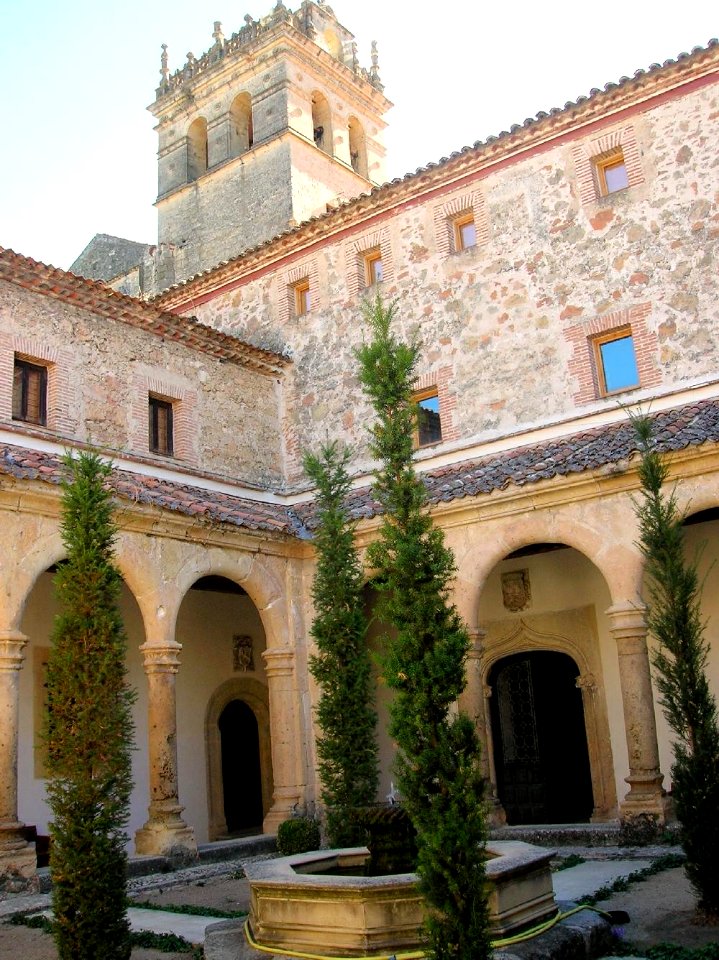 Segovia - Real Monasterio de Santa Maria del Parral 02