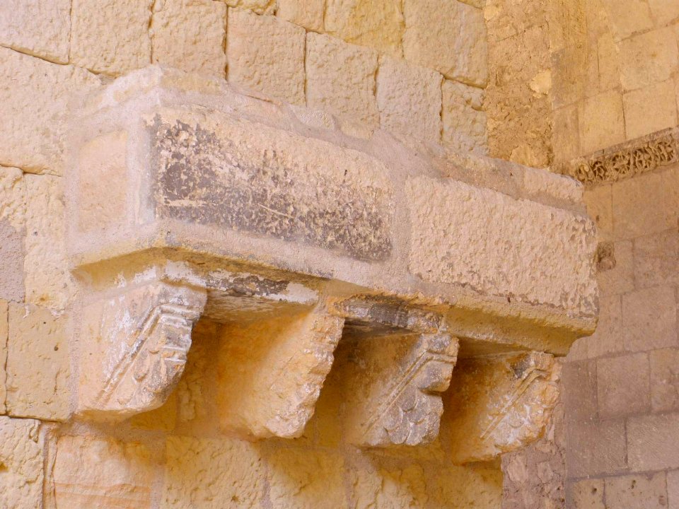 Segovia - Iglesia de San Martín, pórtico 07