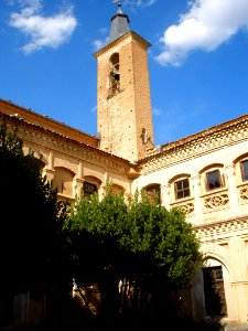 Segovia - Monasterio de San Antonio el Real, claustro 01