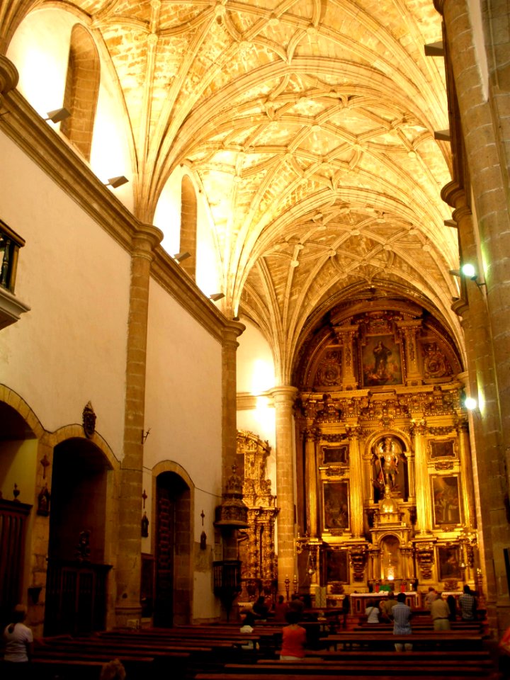 Segovia - Iglesia de San Miguel 26