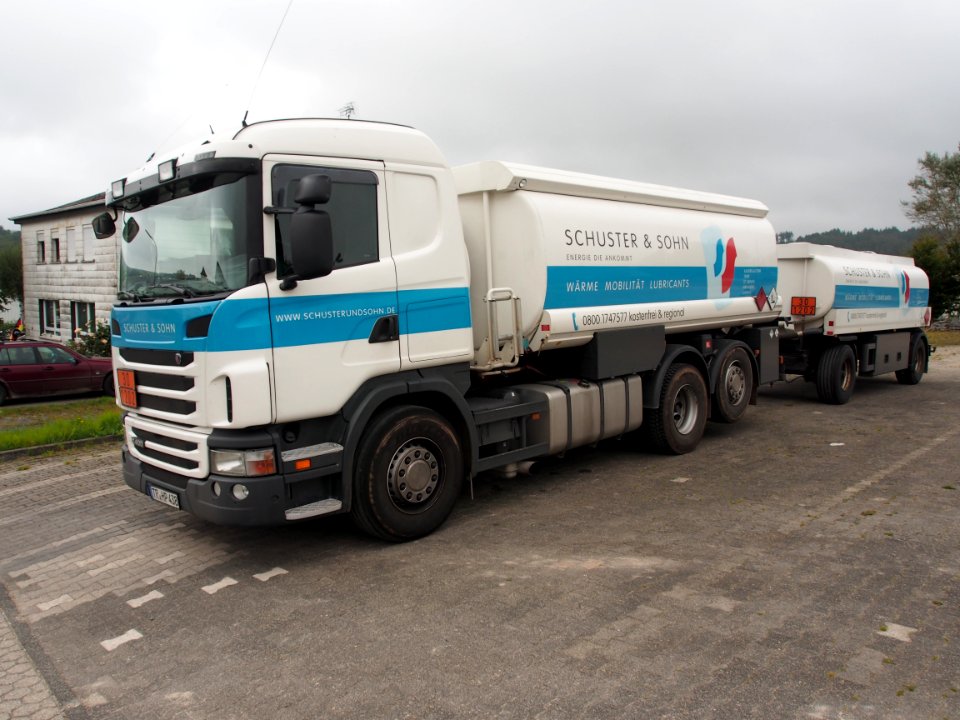Schuster & Sohn, fuel bowser SCANIA G400, bild 2