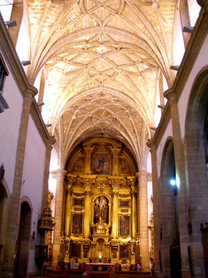 Segovia - Iglesia de San Miguel 08