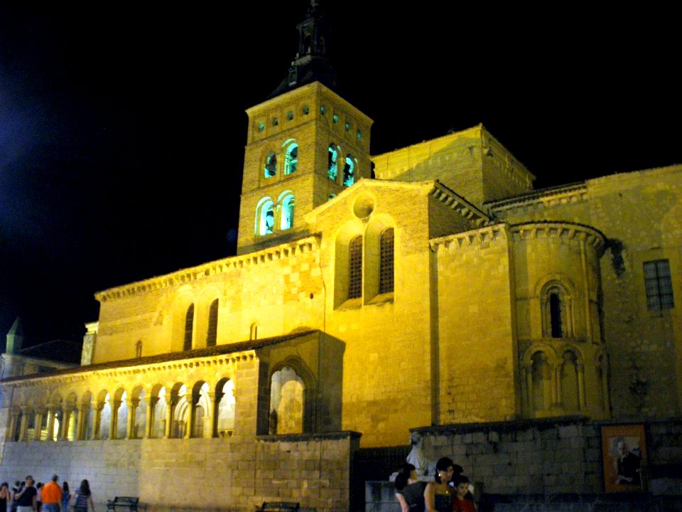 Segovia - Iglesia de San Martín 03b