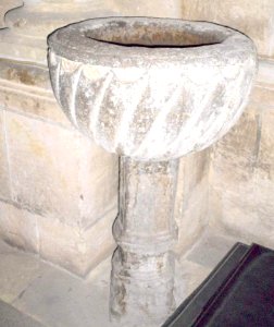 Segovia - Iglesia de San Millán, interior 20