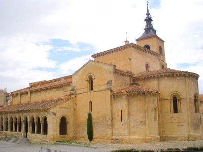 Segovia - Iglesia de San Millán, exterior 07
