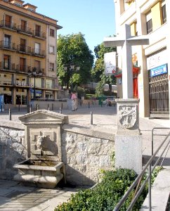 Segovia - Fuente y cruz junto a Iglesia de San Millán photo