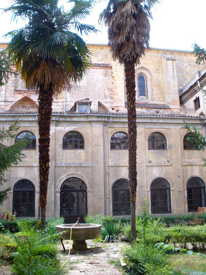 Segovia - Monasterio de Santa Cruz la Real-IE Universidad, claustro 08