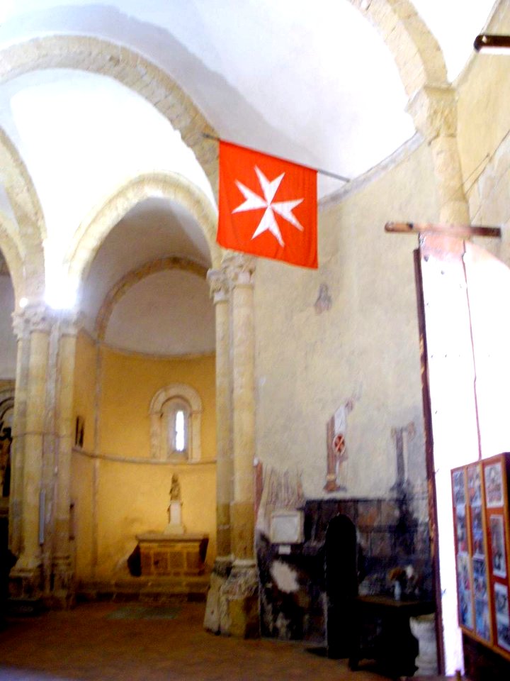 Segovia - Iglesia de la Vera Cruz, interior 07