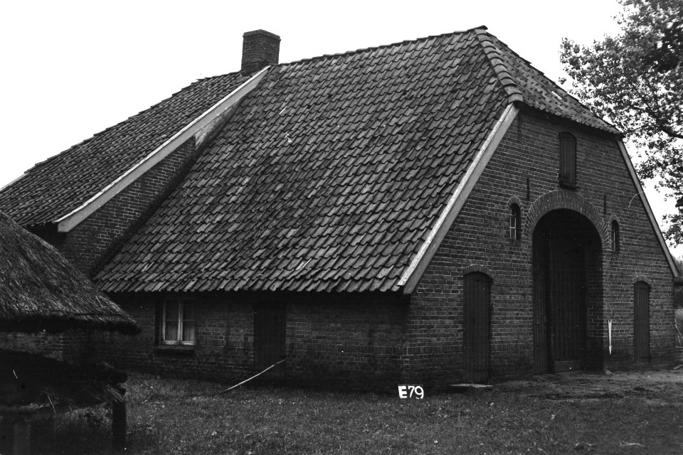 Schuur van boerderij te Eibergen (ruilverkaveling Rekken), Bestanddeelnr 170-1697