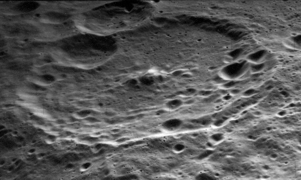 Schuster crater AS16-M-0467
