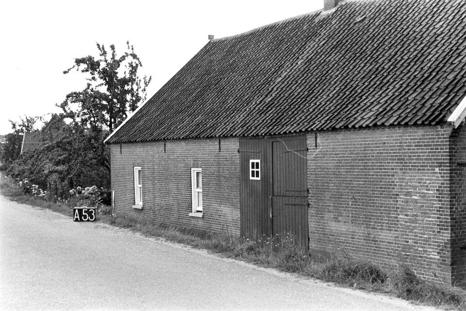Schuur bij Alphen (ruilverkaveling Land van Maas en Waal), Bestanddeelnr 170-2299