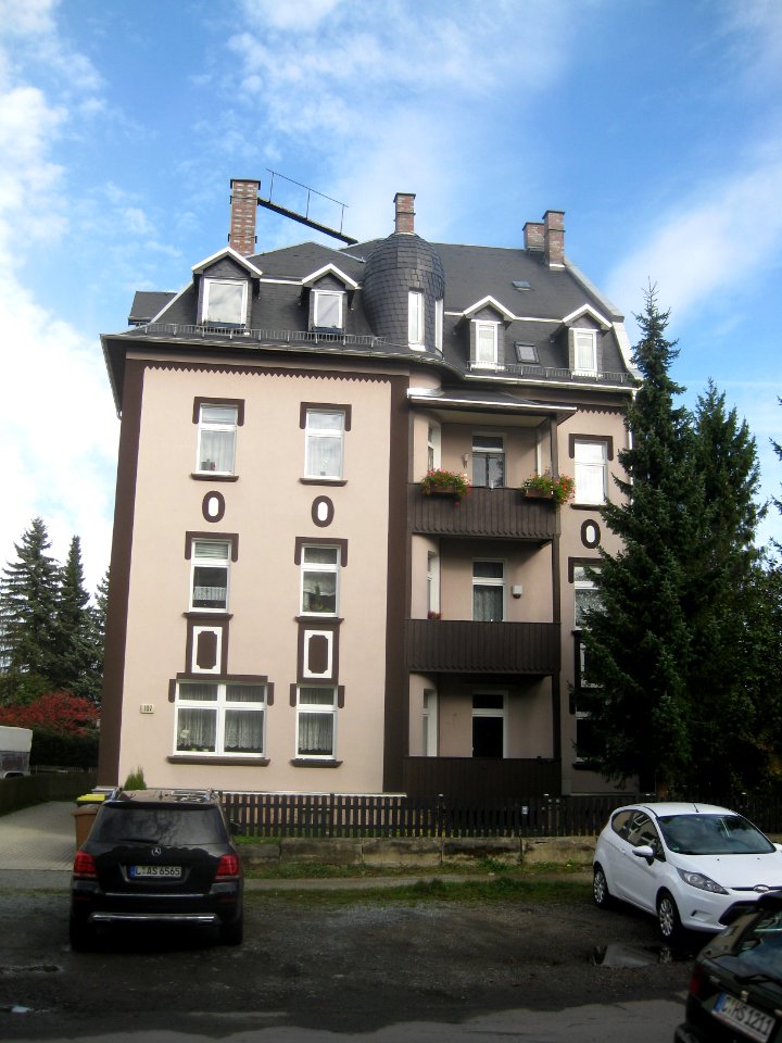 Schulstraße 107