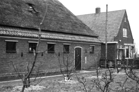 Schuur van een boerderij te Zijpe (ruilverkaveling Zijpe- en Hazepolder), Bestanddeelnr 170-1573