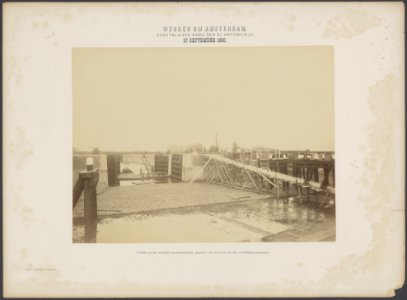 Schutsluizen nabij de St. Antoniedijk. Gezicht op het westelijk binnensluishoofd, Bestanddeelnr 262