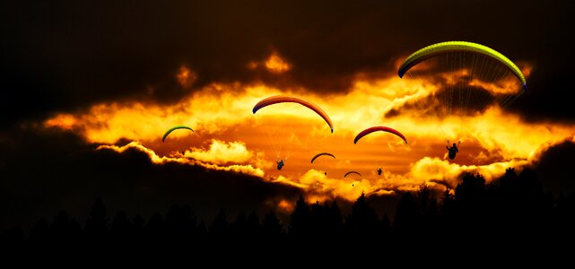 Paraglider sport sky