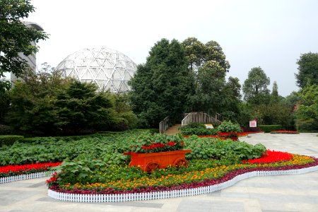 Science building - Chengdu Botanical Garden - Chengdu, China - DSC03461