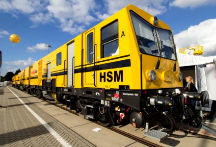 Schweerbau Hochleistungsschienenfräsmaschine - innoTrans 2016