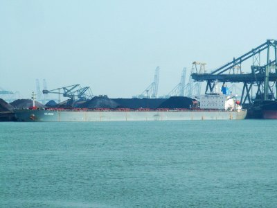 Seakoh - IMO 9181118 - Callsign 3FWI9 hotop2, Mississippi harbour, Port of Rotterdam, Holland 23-Apr-2006