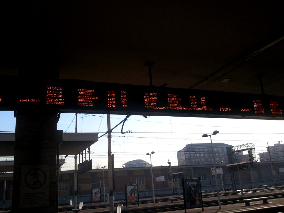 Sciopero Trenord 18 gennaio 2013, stazione Milano Greco Pirelli 02