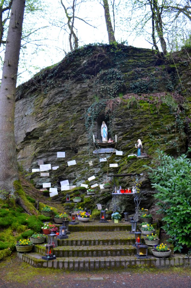 Schwickershausen, Mariengrotte