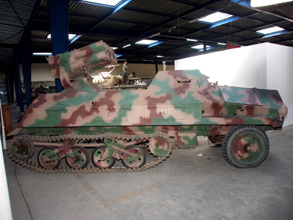 SdKfz 4-1 15cm Nebelwerfer-Zehnling 42 auf 2t Maultier in the Musée des Blindés, France, pic-7