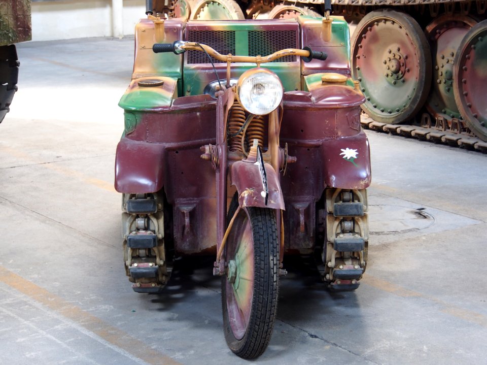 SdKfz 2 Kettenkrad in the Musée des Blindés, France, pic-2