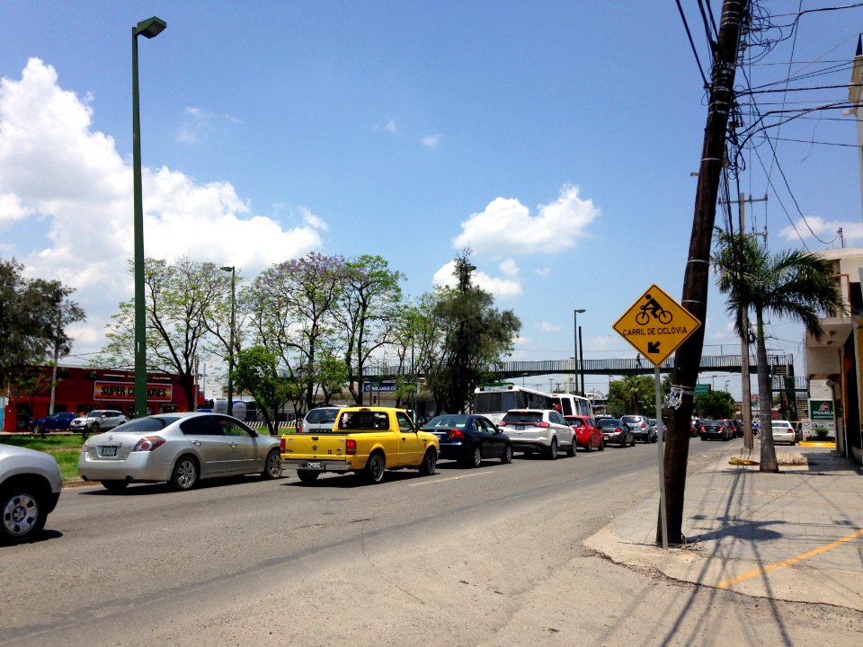 Señalizacion de ciclovia sin carril delimitado