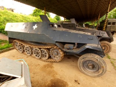 SdKfz 251 (Tatra OT-810) pic4