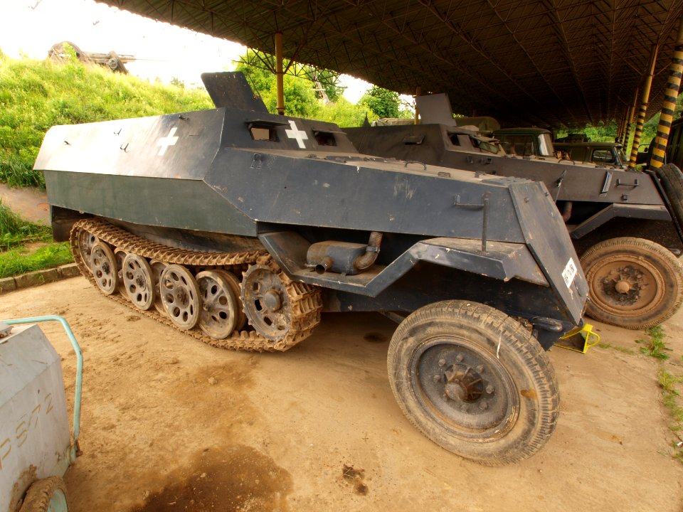 SdKfz 251 (Tatra OT-810) pic3