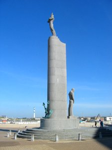 Seafarers-Monument-Ostend-20040908-005