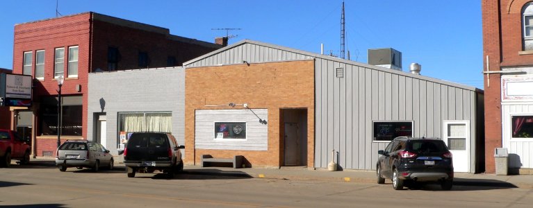 Scotland, South Dakota, bldg N side Main Street betw 1-2 Sts 2