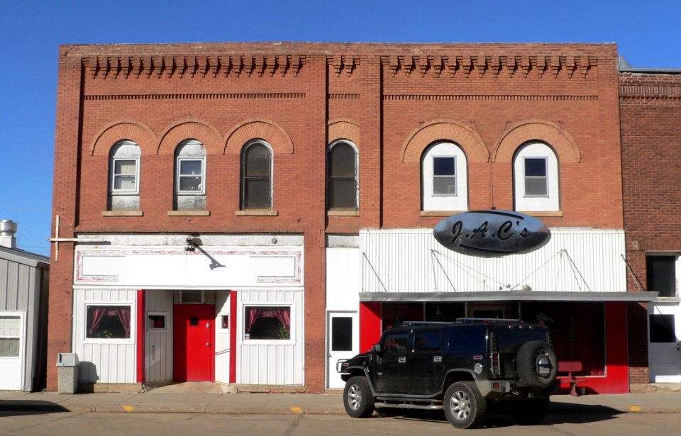 Scotland, South Dakota, bldg N side Main Street betw 1-2 Sts 1